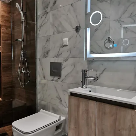 Cityscape Haven - Amazing Old Town Area Apartment